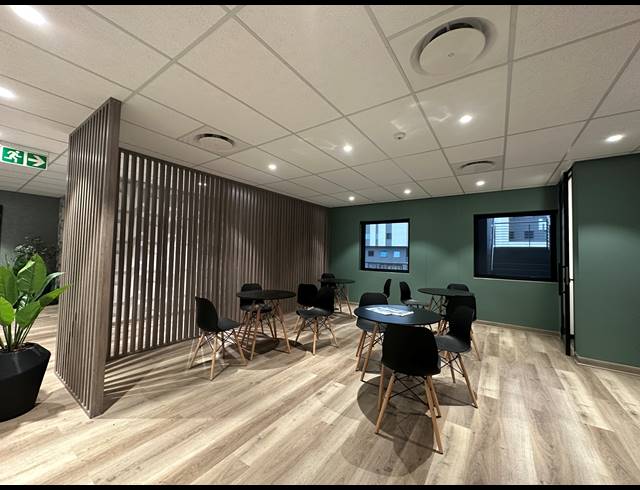 120M² CO-WORKING SPACE TO LET IN CENTURION CENTRAL